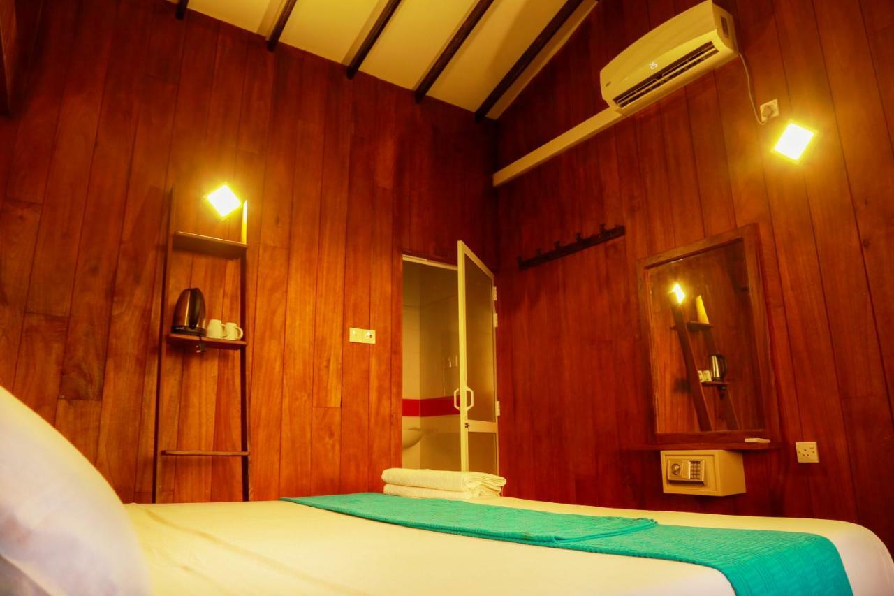 Hikka Ocean Resort Hikkaduwa Dış mekan fotoğraf